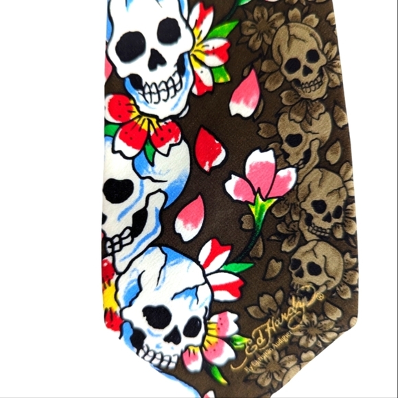 NEW...Ed Hardy  Brown Silk Tie....58 x 3" - Picture 1 of 9